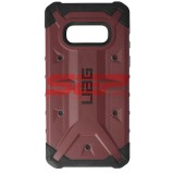 Husa UAG Pathfinder Samsung Galaxy S10e - Protectie Premium - Culoare Carmine