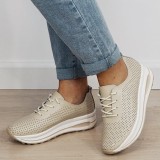 Cumpara ieftin Sneakersi bej perforati din piele naturala 5122 M2