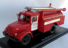 Start Scale Models camion pompieri MAZ AC-30 205 Tumbotino 1:43 foto