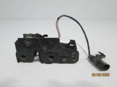 Broasca capota motor Audi Q7 an 2006-2007-2008-2009-2010 cod 4L0823509 foto