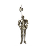 Armura gigantica argintie de cavaler medieval cu lance RX-419