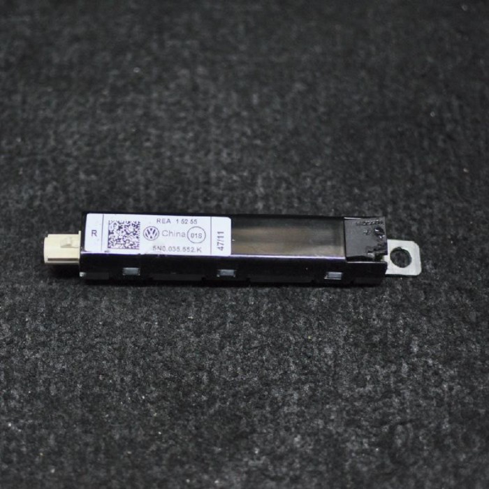 Amplificator de antena VW TIGUAN 5N_ 2012 OEM: 5N0035552K | 2135545