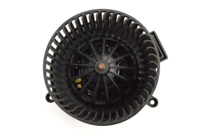 Ventilator aeroterma VW ROUTAN 2013 OEM: 0701132570 13334762