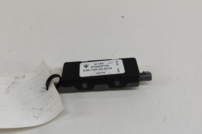 Amplificator de antena MASERATI GHIBLI M157 2016 OEM: 670002130 26957023