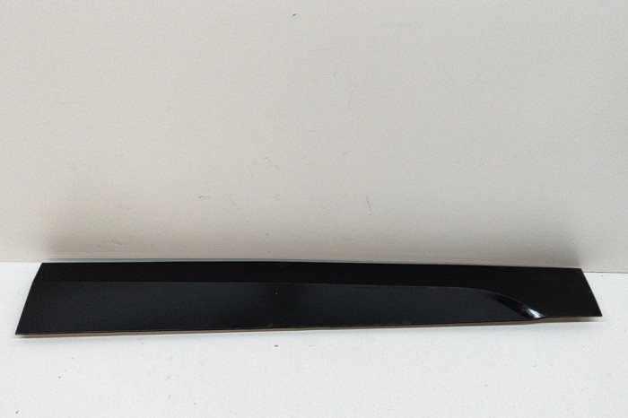 Bandou inferior ușă dreapta față BMW iX I20 2022 OEM: 8497328 27857909