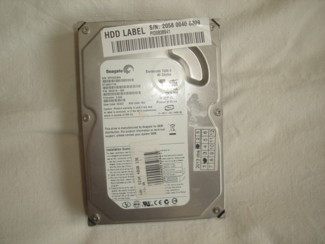 HARD DISK DE 40 GB PENTRU CALCULATOR