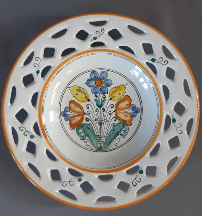 Farfurie decorativa din ceramica maghiara de tip habana - Ungaria