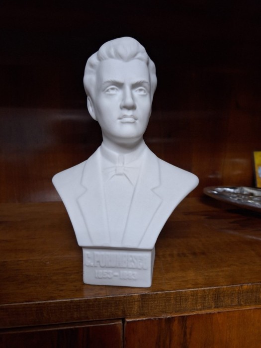 Bust din ceramică (Ciprian Porumbescu)