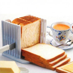 Dispozitiv pentru feliat paine, Bread Slicer foto