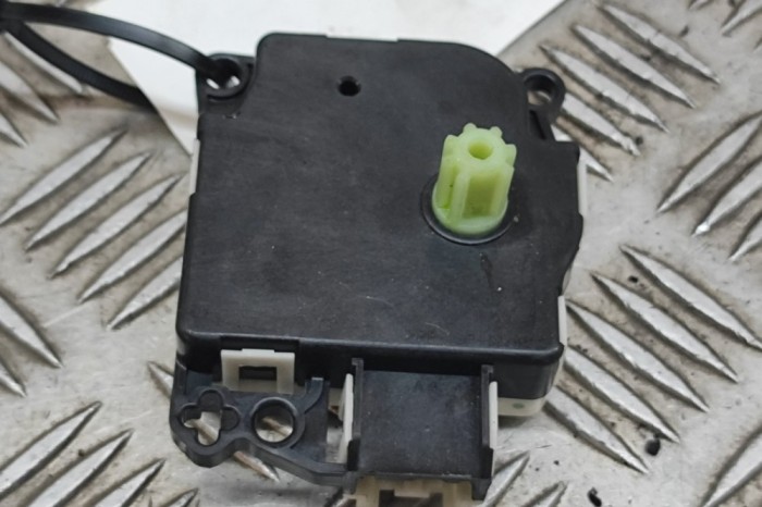 Motoras clapetă aeroterma FORD PUMA J2K, CF7 2022 OEM: AV11-19E616 28451938