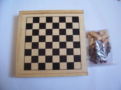 JOC SAH , MARIME 17 X 17 CM foto