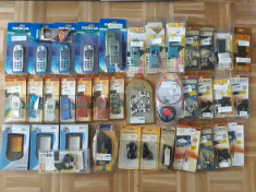 LOT 38 ACCESORII TELEFOANE NOKIA VINTAGE BATERII,CARCASE,CASTI INCARCATOARE NOI foto