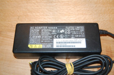 Incarcator laptop FUJITSU SIEMENS 19V 3.42A 65W mod. PA-1650-52LC mufa 5.5*2.5mm foto