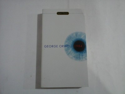 1984 - A NOVEL BY George ORWELL - Signet Classics foto