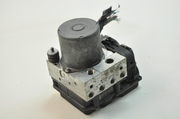 Pompa ABS JAGUAR XF X250 2010 OEM: AX23-2C405-AB 3969130
