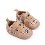 Pantofiori crem in carouri pentru baietei - Lala (Marime Disponibila: 3-6 luni
