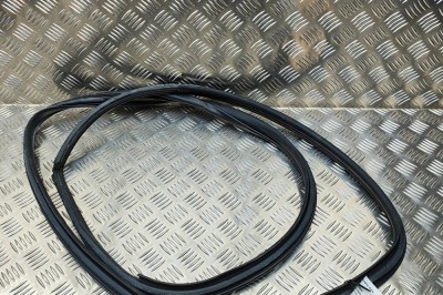 Garnitura ușă st&amp;acirc;nga spate TOYOTA PRIUS _W3_ 2015 OEM: 62332-47030-C0 | 32045834 foto