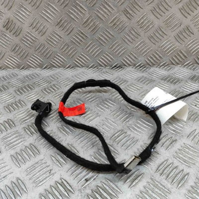 USB TESLA MODEL Y 2022 OEM: 1593174-01-C | 23133193 foto