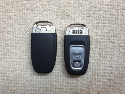 Cheie completa Audi 433Mhz PCF7945AC 3 butoane Smart Remote Key foto
