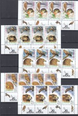 ROMANIA 2007 LP 1760 a PASARI DE PRADA STRAIF DE 4 TIMBRE CU TABSURI DIFERITE MNH