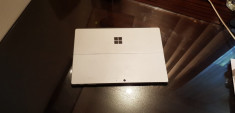 Microsoft Surface Pro 4, i5, 256GB SSD, 8 GB RAM, Win 10 Pro foto