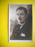 HOPCT 134 Q DOMN CU CRAVATA SI BATISTA BRODATA -1935 -FOTOGRAFIE VECHE TIP CP, Alb-Negru, Romania 1900 - 1950, Portrete