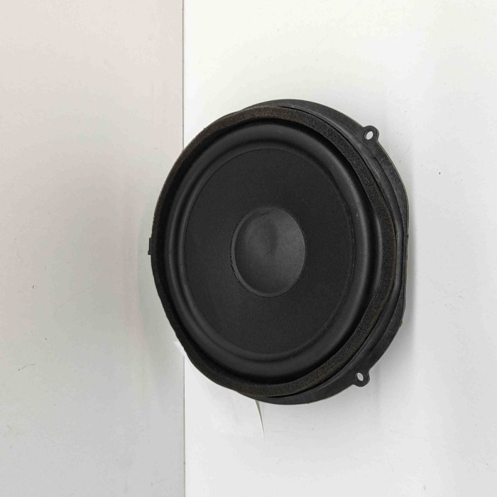 Difuzor ușă st&acirc;nga față TESLA MODEL X 2020 OEM: 1004833-03-A 29795652