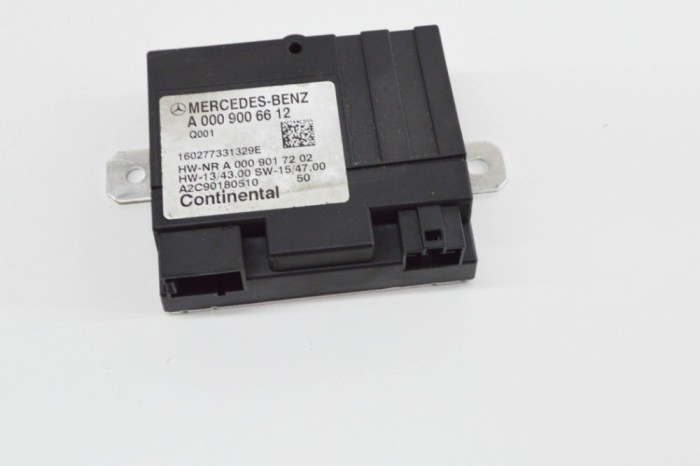 Unitate de control pompa de combustibil MERCEDES-BENZ E W213 2016 OEM: A0009006612,A2C90180510 18786708