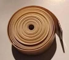 CY - Metru de croitorie / in fapt: 150 cm / pe verso este marcat in inchi