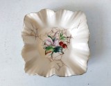 Farfurie mica ceramica vintage portelan Ellen Henriksen Lyngby, pictata manual, desen floral, Mid Century