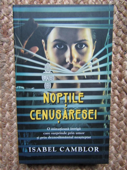 Noptile Cenusaresei - Isabel Camblor