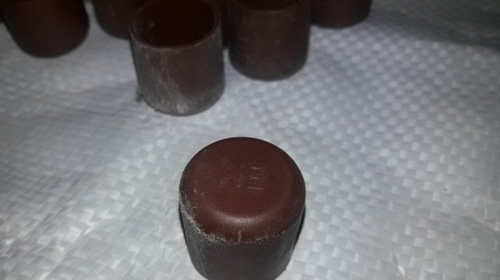 lot 50 bucati dopuri pvc picioare scaun 2,4 cm inaltime-2 cm diam/int,Tp.GRATUIT