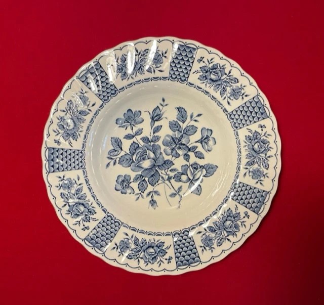 2 FARFURII ADANCI DIN PORTELAN ENGLEZESC- MARCAJ MYOTT &quot;MELODY&quot; D22,5cm