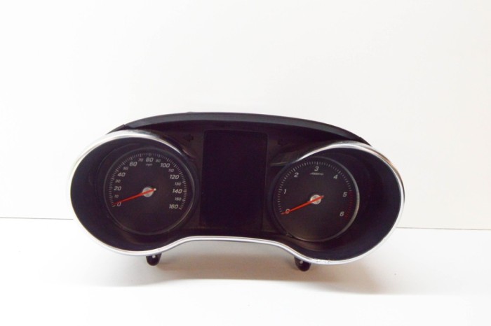 Ceas de bord MERCEDES-BENZ C W205 2016 OEM: A2059045000,A2059019008,A2059026408,A2059028411,A2059003327,A2C80353010,A2C80353010436144,A2059023503,A205