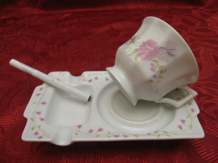 SET PORTELAN GIRAUD LIMOGES FRANTA CEASCA CAFEA CU FARFURIE CU SCRUMIERA