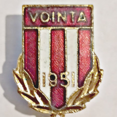 INSIGNA FOTBAL VOINTA BUCURESTI 1951 SCUT