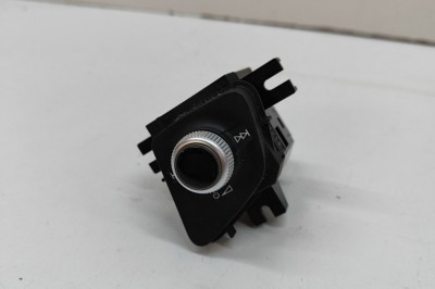 Buton player muzical AUDI Q7 4M 2017 OEM: 4M1919616B,4M1919616 | 30291526 foto