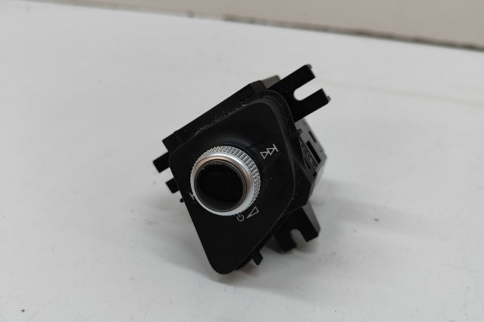 Buton player muzical AUDI Q7 4M 2017 OEM: 4M1919616B,4M1919616 | 30291526
