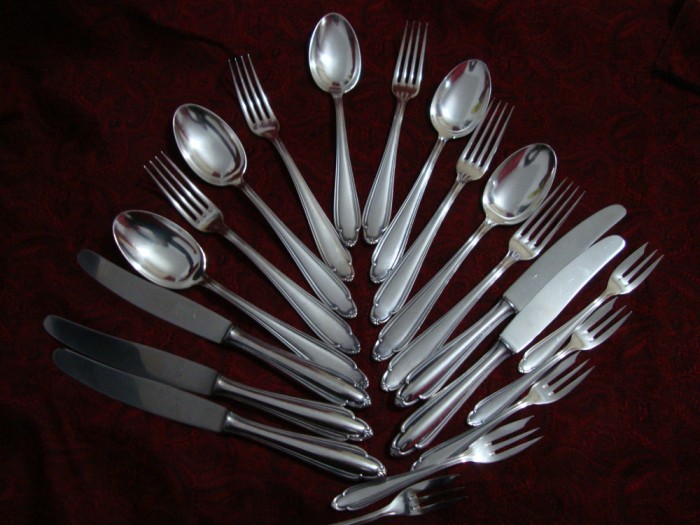 TAACAMURI ARGINTATE / SET TACAMURI PLACATE CU ARGINT