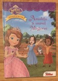 Sofia intai. povesti si jocuri. Amuleta si imnul Misteriei Disney Junior.