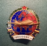 Insigna aviatie comerciala Romania comunista RPR 3000000km de zbor