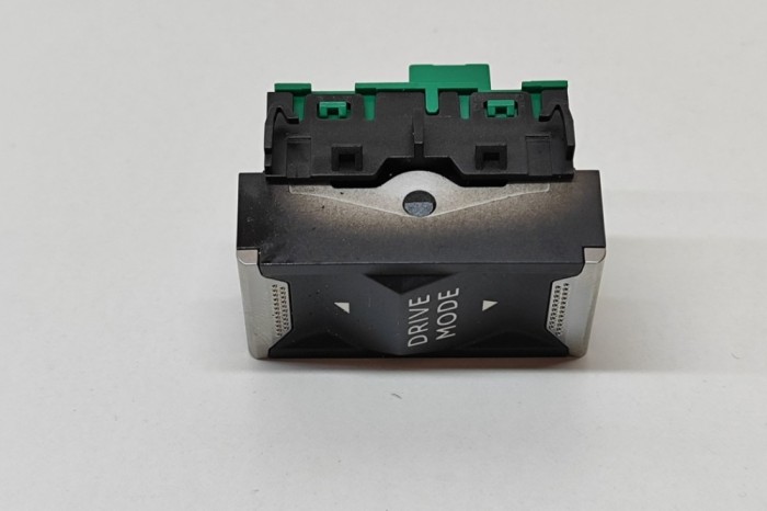 Comutator PEUGEOT 208 II UB_, UP_, UW_, UJ_ 2020 OEM: 9815635477 21744252