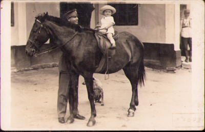 HST P971 Poză copil pe cal și jandarmi rom&amp;acirc;ni studio Popa interbelică foto