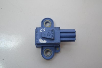 Senzor de impact dreapta față VW GOLF V 1K1 2006 OEM: 1K0955557 | 2263174 foto