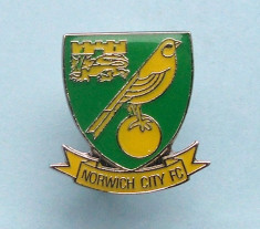 Insigna Pin Fotbal - NORWICH CITY F.C. foto