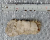 Cuart drusic cu cristale mici si calcit 8 cm.