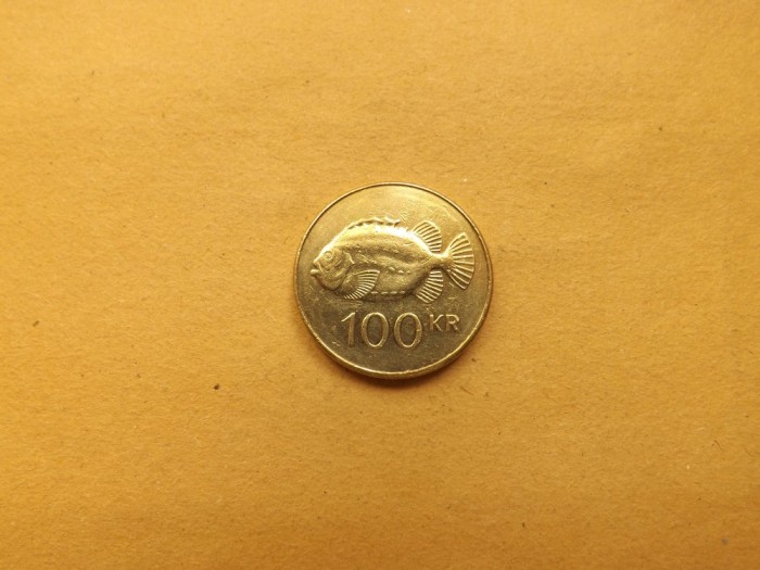 Islanda 100 Kronur / Coroane 2011