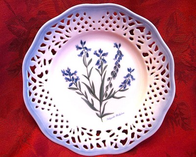 FARFURIE DECORATIVA PORTELAN CU COBALT BAVARIA DESIGN KAJ BECKMAN DECOR BOTANICA foto