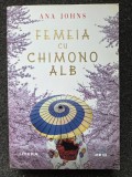 FEMEIA CU CHIMONO ALB - Ana Johns
