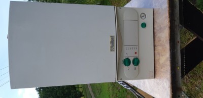 Centrala pe gaz Vaillant perfect functională foto